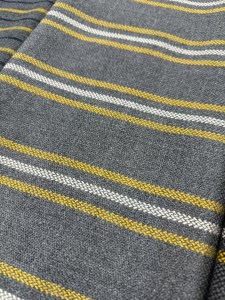 شنل پشمی طرح پیردوپل شنل پشمی طرح پیردوپل